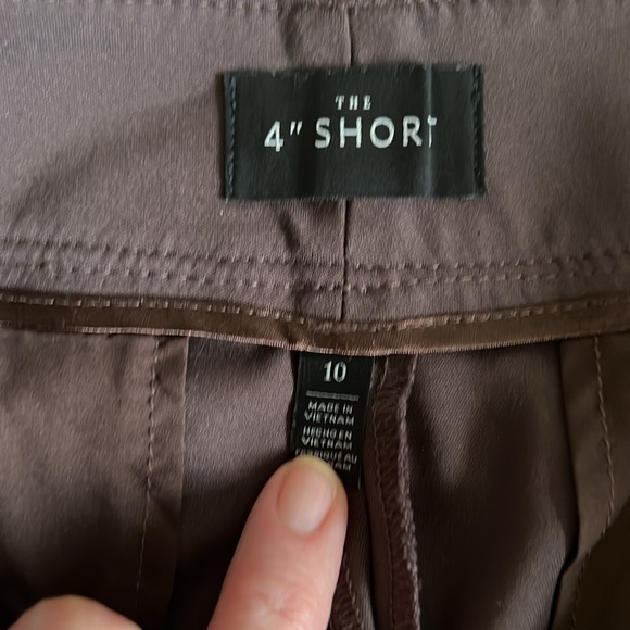 White House Black Market Brown Front Pocket High Rise Shorts - Picture 2 of 6